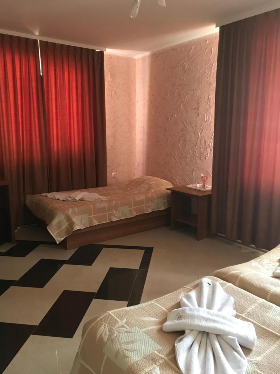 Family Hotel Yola Čepelare Exteriér fotografie
